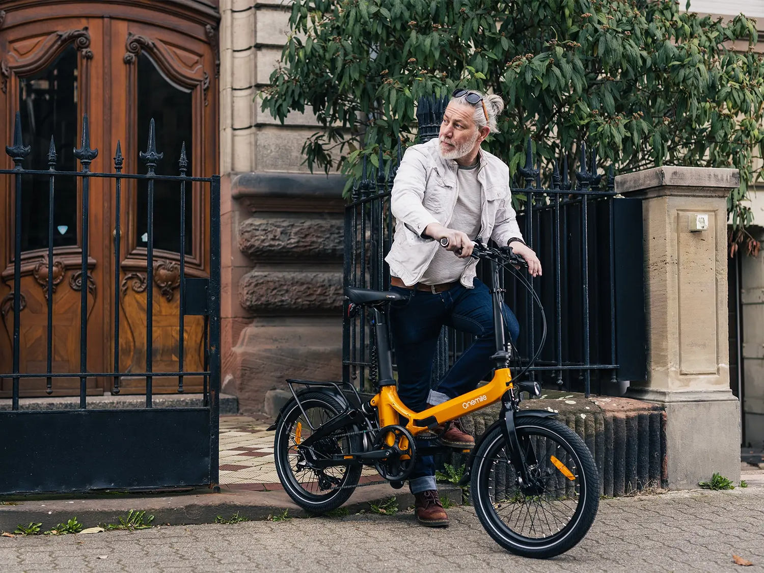 How to Choose a Safe & Lightweight Ebike for Seniors