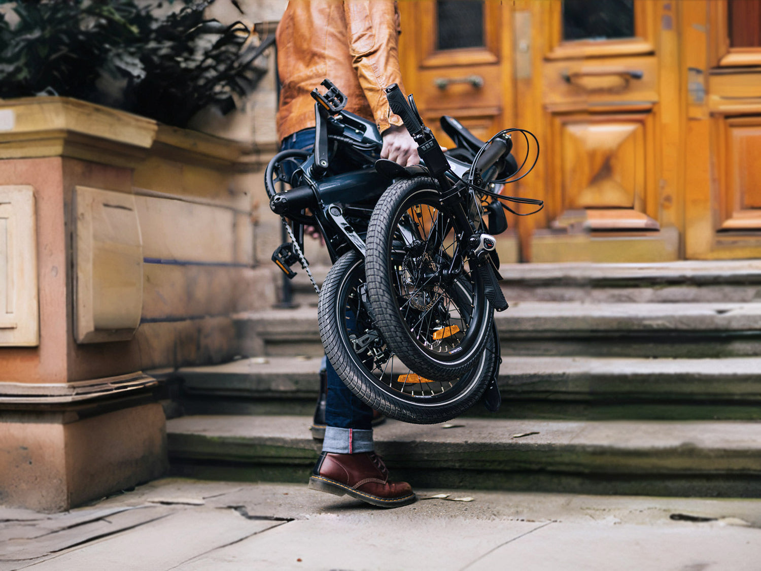 Onemile Nomad: The Ideal Father’s Day Gift for a Unique Road-Trip Riding Experience