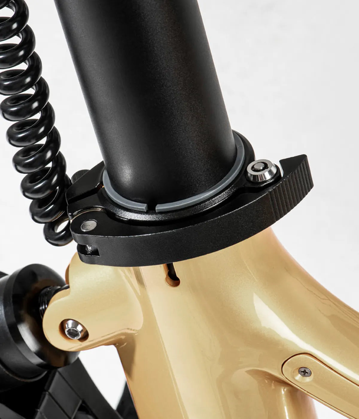 Onemile Nomad Ebike with secure battery lock – Anti-theft protection for the Samsung lithium-ion battery